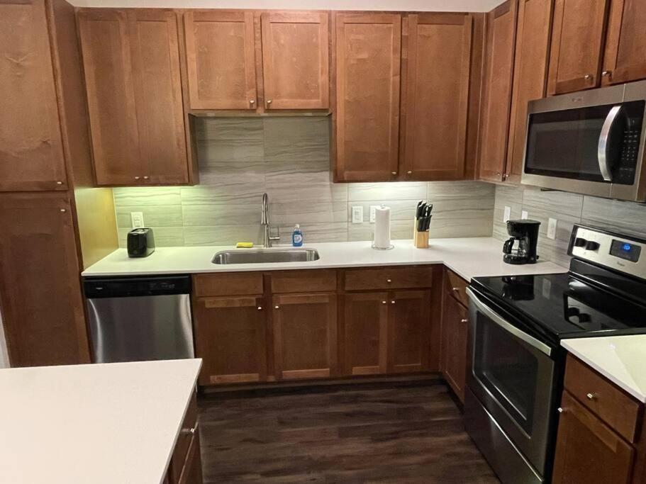 Downtown Living 1Br W/ Free Parking Garage Apartamento Houston Exterior foto